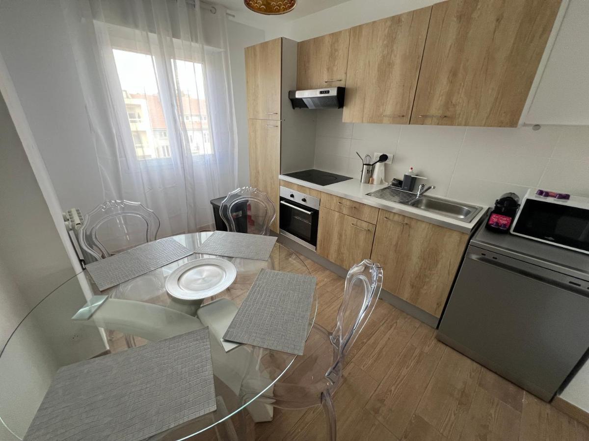 Le Cannois, Appartement De Star 3 Chambres Mulhouse Luaran gambar